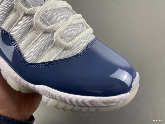 Jordan Low FV5104-104 Retro 11 Midnight (2024) Navy 0817